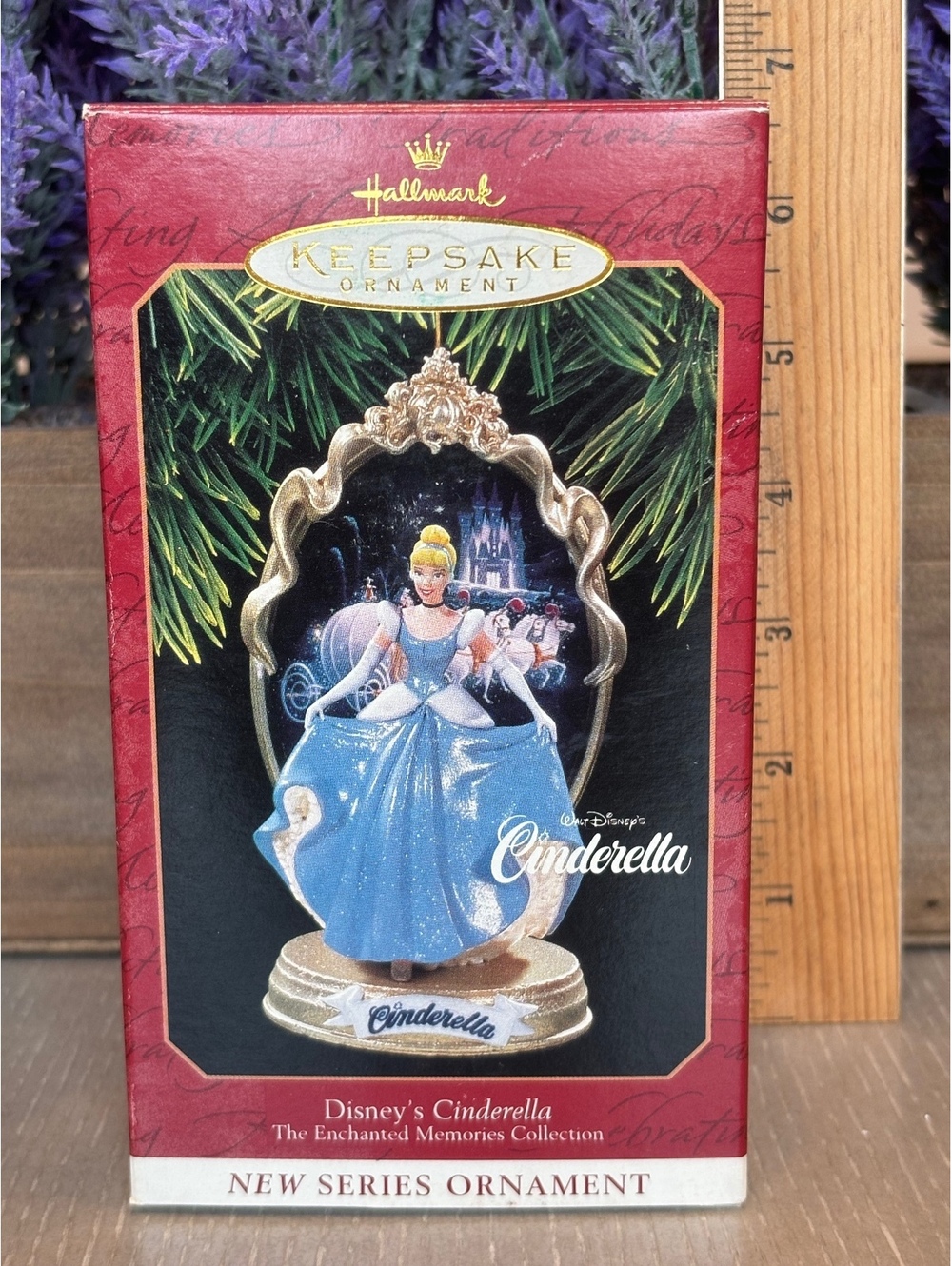Hallmark Keepsake Ornament Disney Cinderella Enchanted Memories Collection 1997